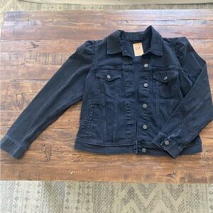 Gap Puff Sleeve Black Denim Jacket Size L
Never Worn
Size L